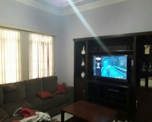 Sobrado à venda com 3 quartos, 227m² - Foto 1