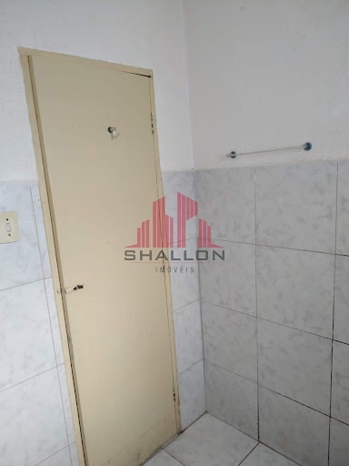 Casa à venda com 2 quartos, 317m² - Foto 6