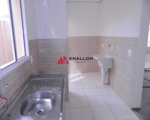 Casa à venda com 2 quartos, 50m² - Foto 4