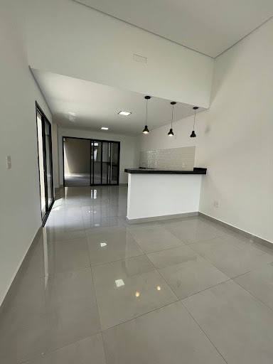 Casa de Condomínio à venda com 3 quartos, 126m² - Foto 2