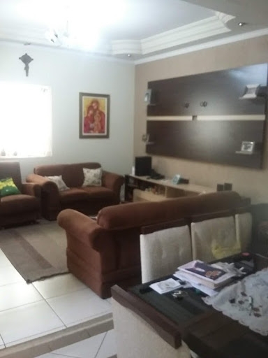 Sobrado à venda com 3 quartos, 235m² - Foto 1