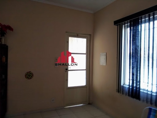 Casa à venda com 2 quartos, 80m² - Foto 4