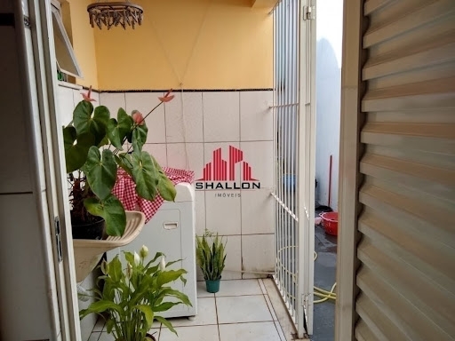Casa à venda com 2 quartos, 80m² - Foto 10