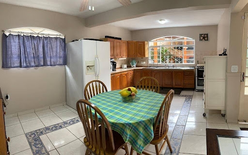 Casa à venda com 4 quartos, 200m² - Foto 10
