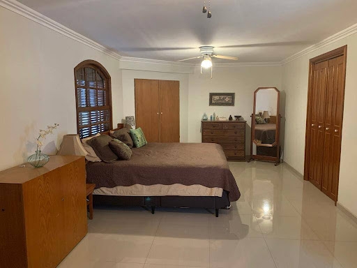 Casa à venda com 4 quartos, 200m² - Foto 17
