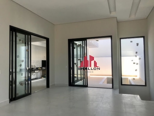 Casa de Condomínio à venda com 3 quartos, 307m² - Foto 2