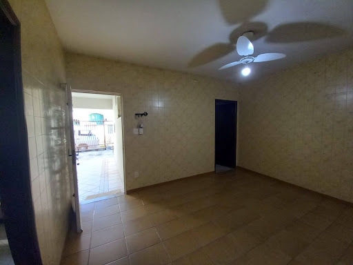 Casa à venda com 3 quartos, 98m² - Foto 14