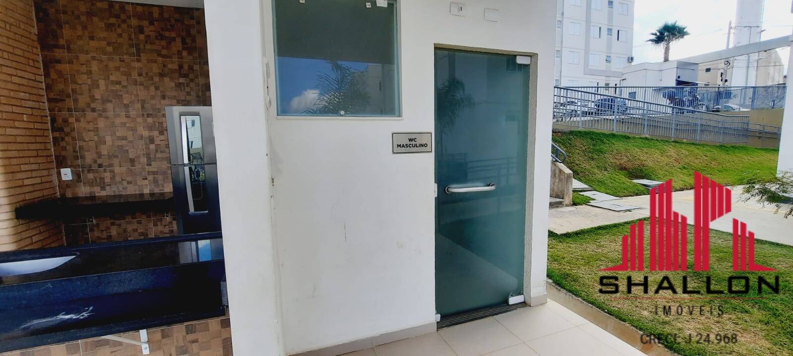 Apartamento à venda com 2 quartos, 42m² - Foto 2