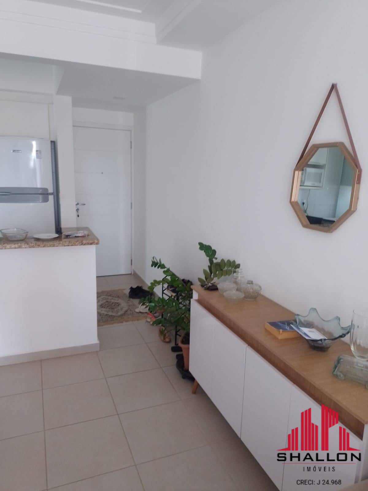 Apartamento à venda com 2 quartos, 72m² - Foto 2