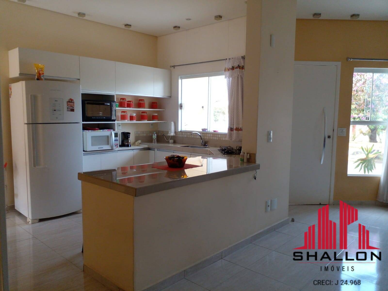 Casa de Condomínio à venda e aluguel com 2 quartos, 80m² - Foto 4