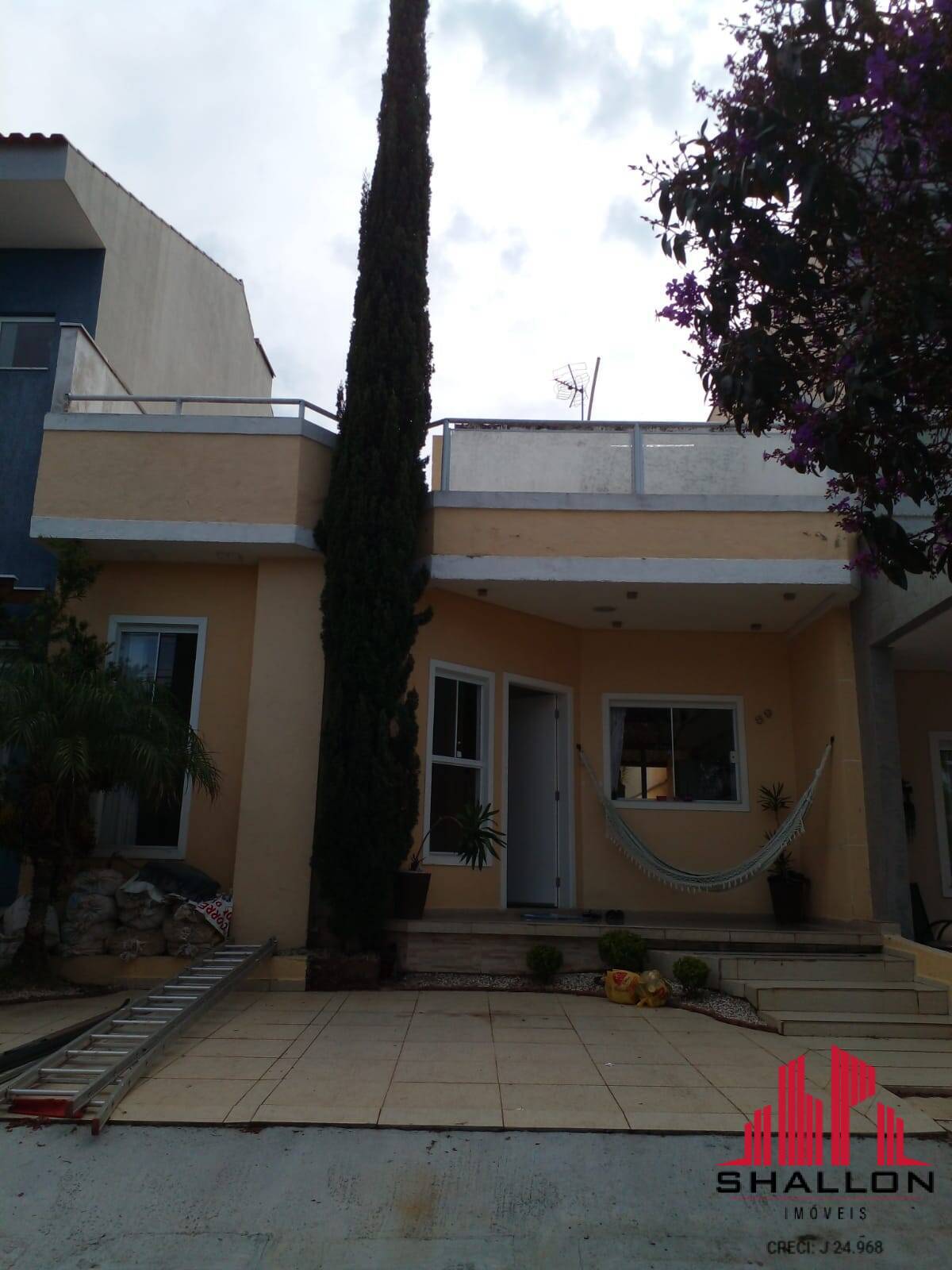 Casa de Condomínio à venda e aluguel com 2 quartos, 80m² - Foto 1